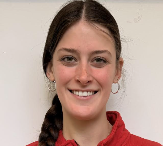 Headshot of Ava Geyer