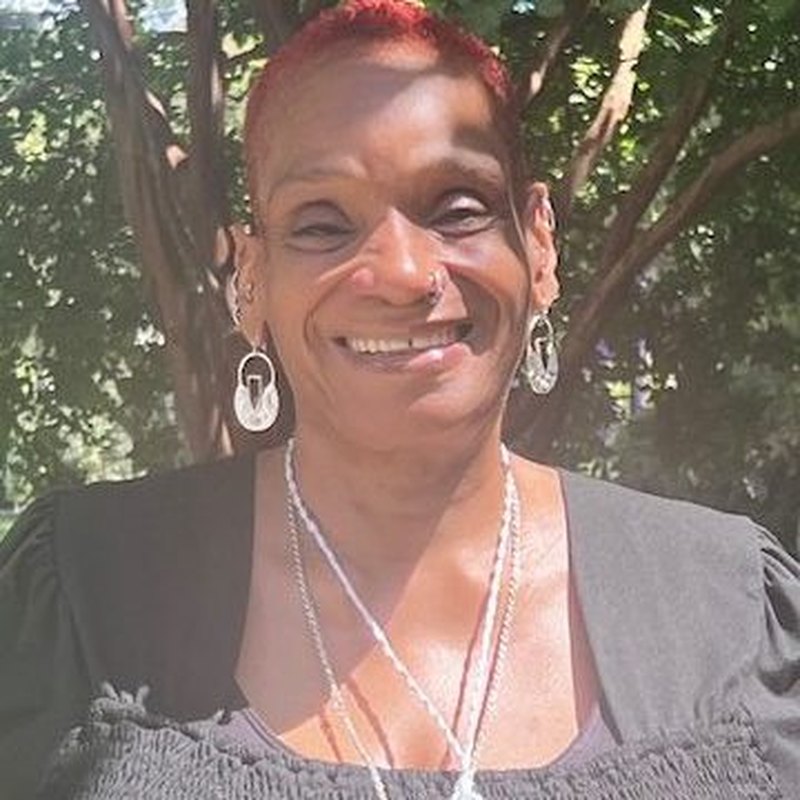 Headshot of Roslyn Dukes