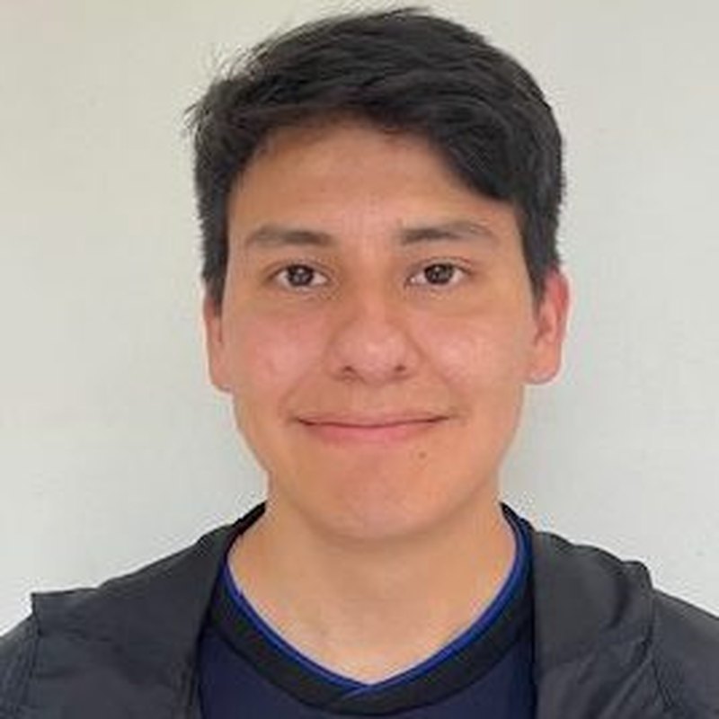 Headshot of Mauro Fernandez