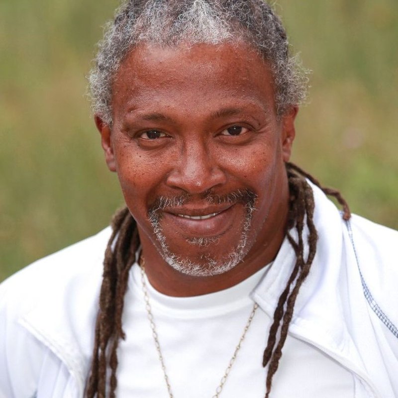 Headshot of Ricardo White