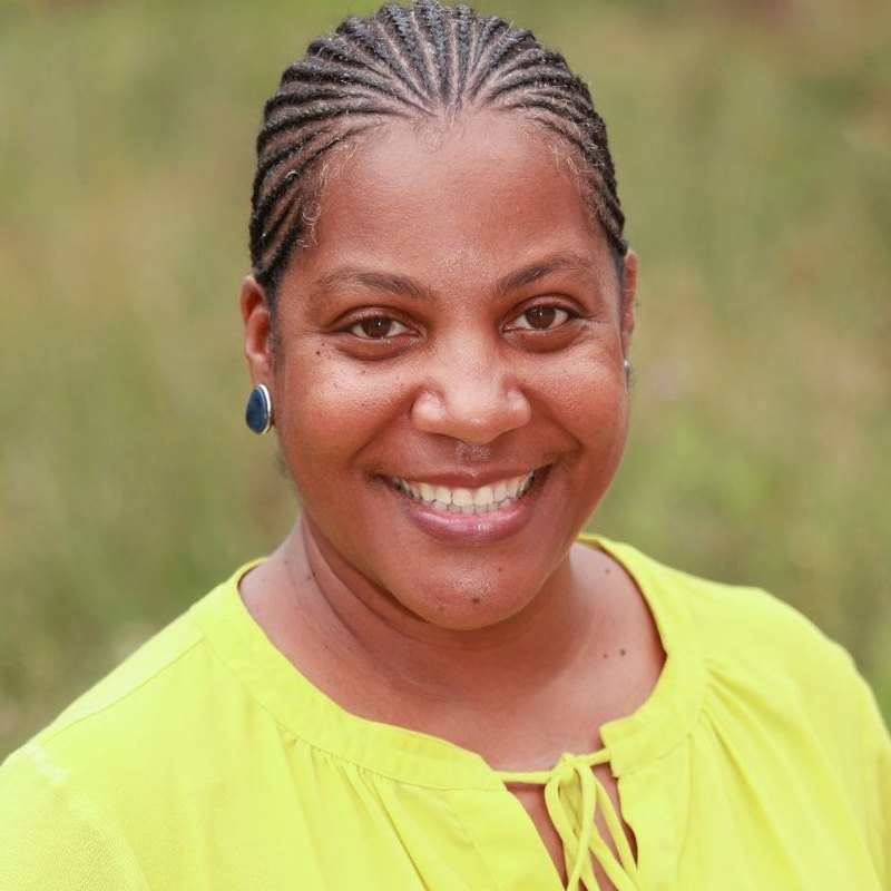 Headshot of Kim Crozier